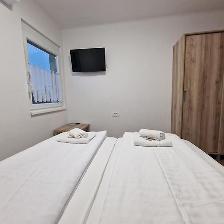 Pocitniski Dom Portoroz / Portoroz Holiday Home Bagian luar foto